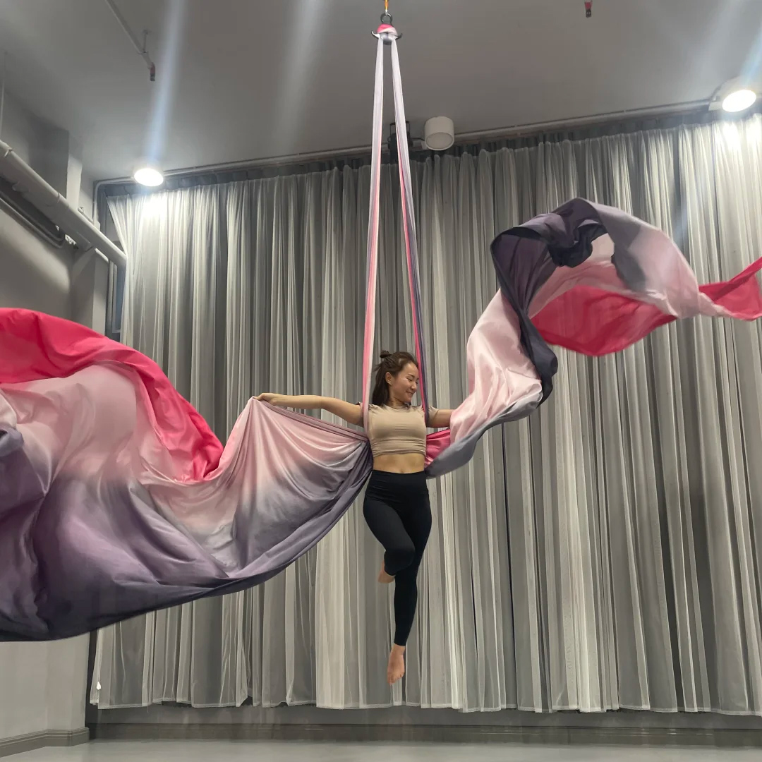 10m Aerial silks Ombre Aerial  - Yoga And Fitness Studio recension och pris