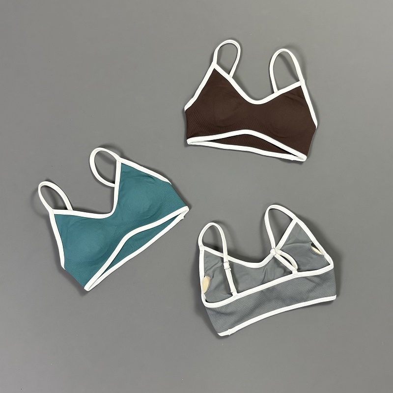 Women Contrastline Yoga Bra V  - Yoga Daily Fitness recension och pris