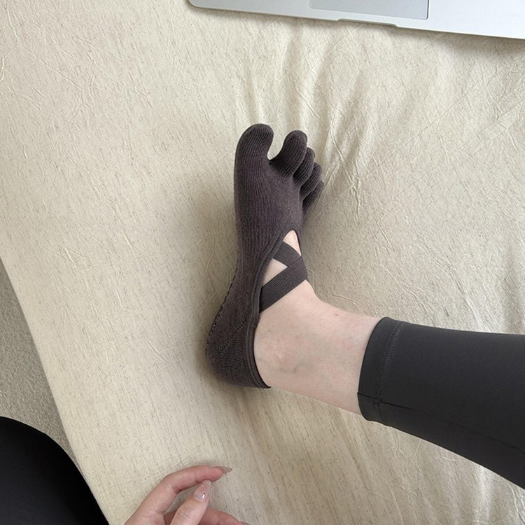 Women's Criss-Cross Strappy Fi - Yoga And Fitness Studio recension och pris